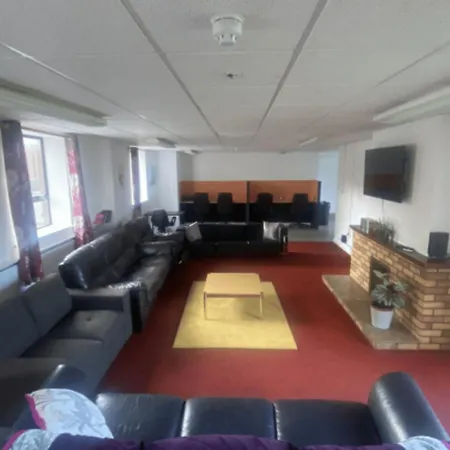 Cozy Budget With Private Apartment Dublin